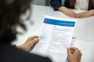 Resume on hand